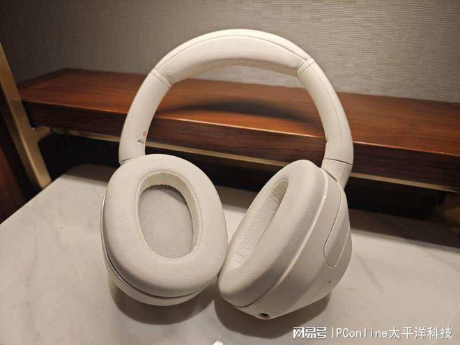 线时代在ULT WEAR上青出于蓝m6米乐延续索尼传统的重低音于无(图12)